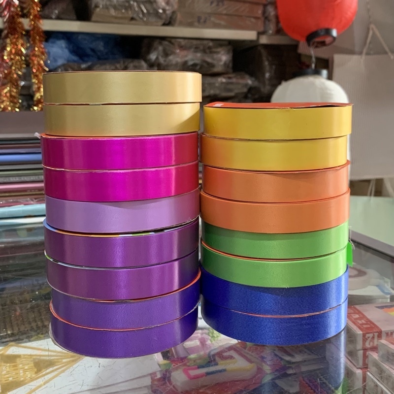 

Pita Jepang Pita Kado Kecil3/4" Plastik POLOS 2cm Ribbon 1 Slop Pita Jepang 2 cm ( SATUAN )