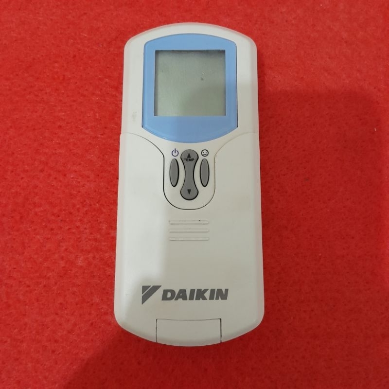 Remote AC DAIKIN Original Asli . Remote AC .