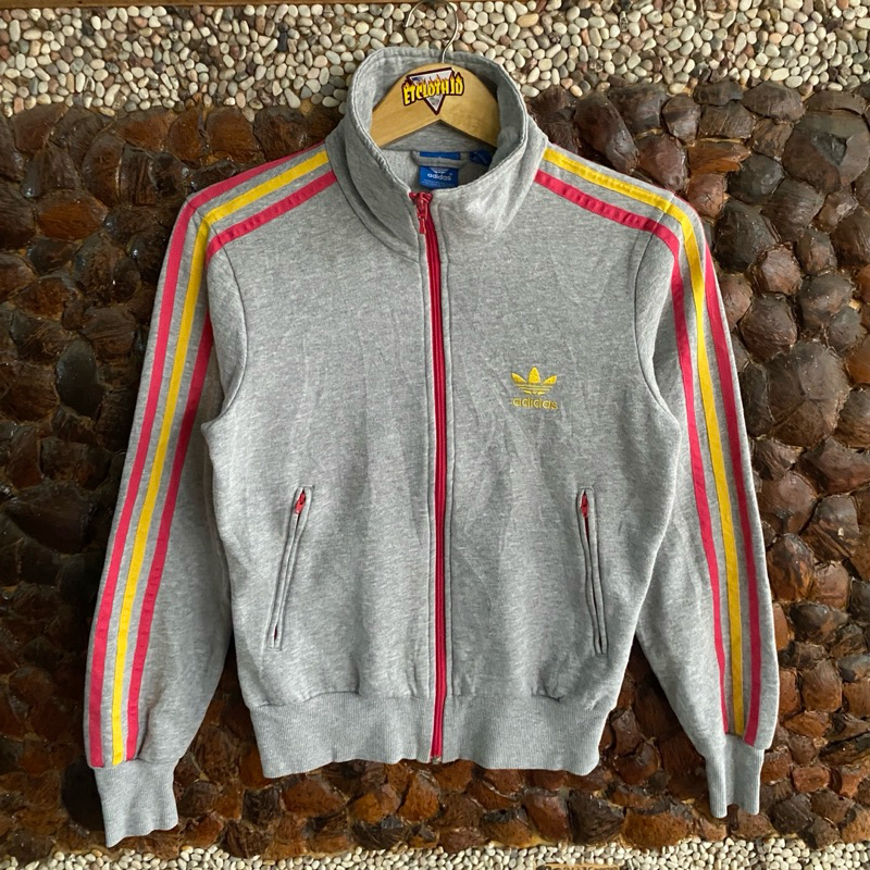 tracktop adidas firebird big logo