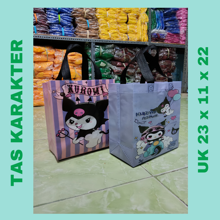 

Tas box karakter laminasi uk 22x11x23 per pack (10pcs)