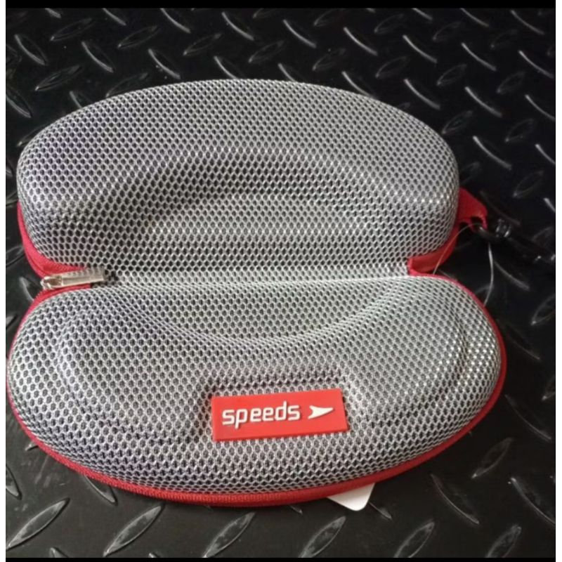 KOTAK KACAMATA RENANG SPEEDS