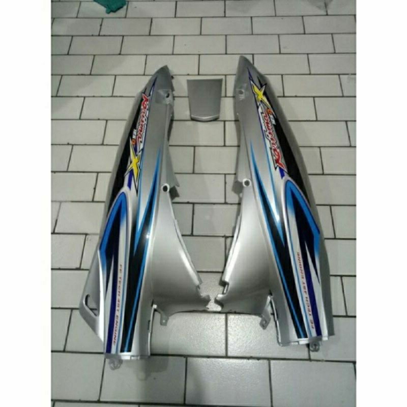 Body Dek Karisma X BODY BELAKANG HONDA KARISMA X KARISMA D SILVER