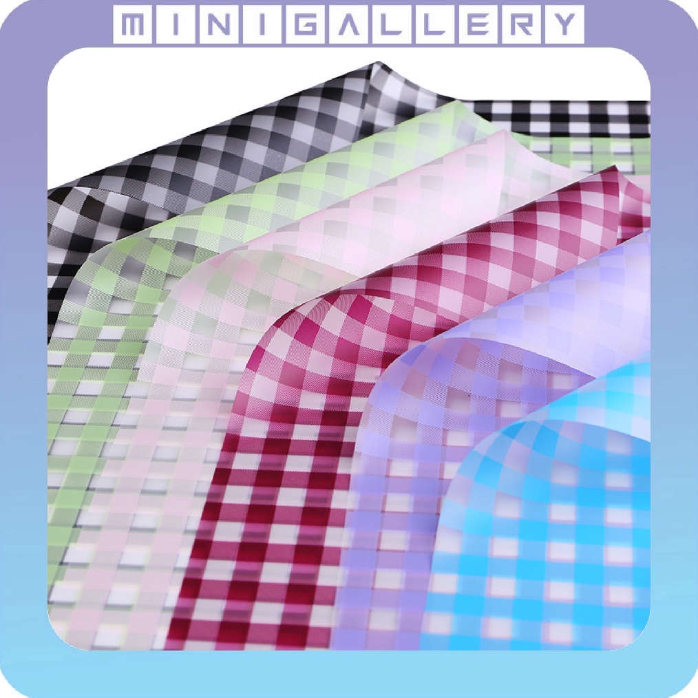 

2 LEMBAR Kes Buket Kotak Plaid Cellophane Flower Wrapg KB63