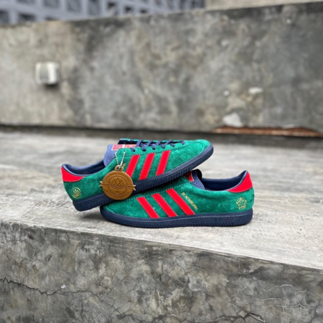 Adidas Blackburn
