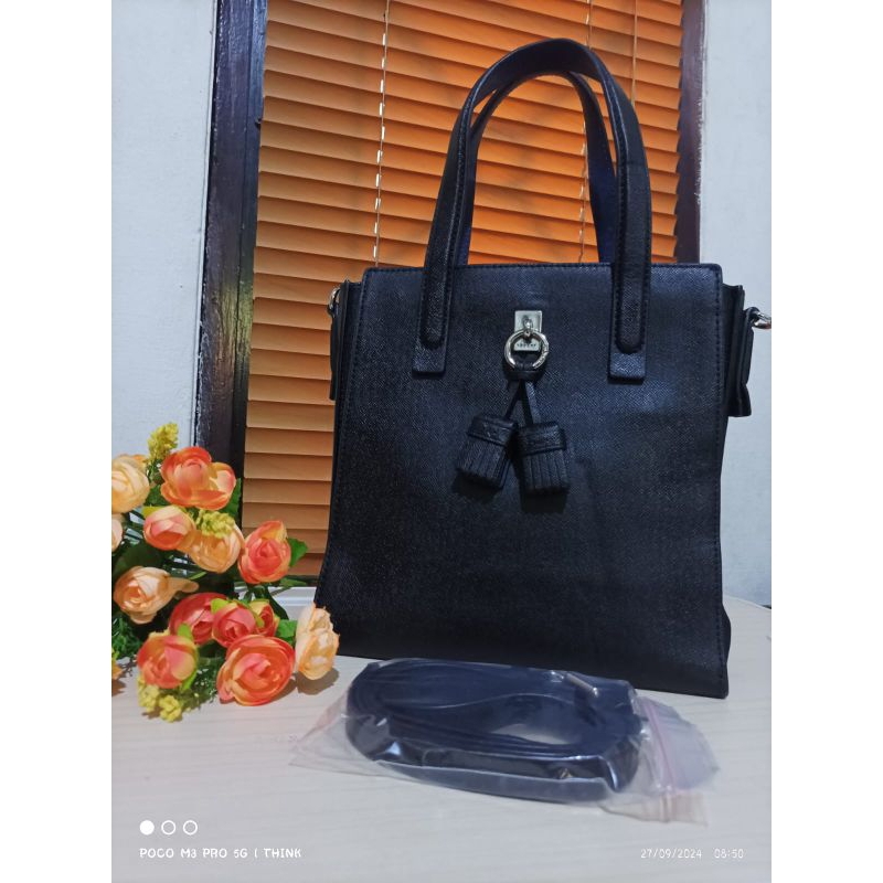 link CO lovcat femme bag rare item  bisa tenteng ,bisa sling & shoulder