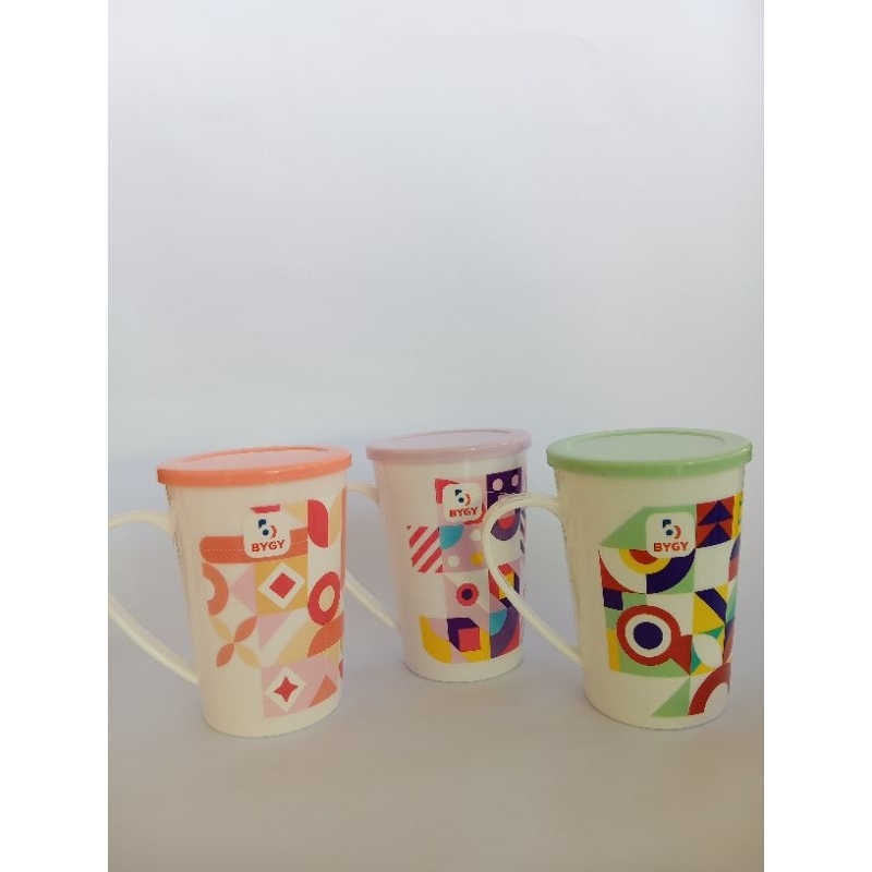 Cangkir Tutup/ Mug Tutup/ Gelas Plastik Tutup Pescara 500ml Food Grade
