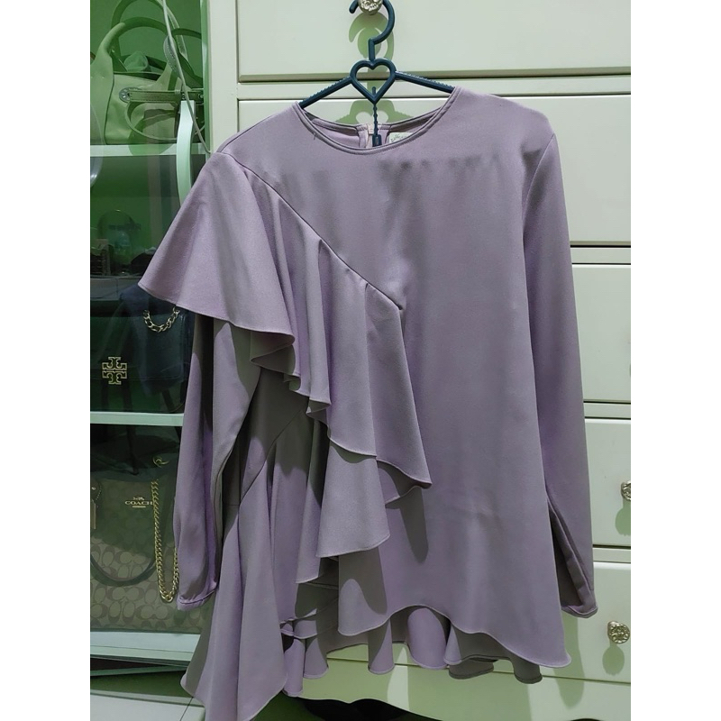 Preloved Blouse Wearing Klamby Size L
