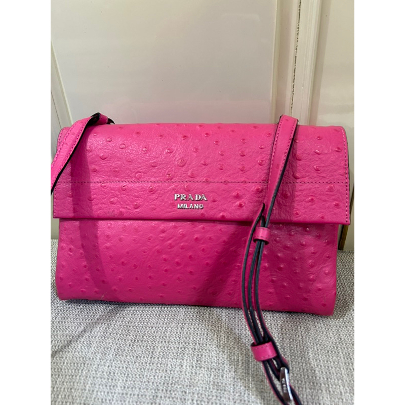 preloved tas pradA sling fuscia kulit bag bekas