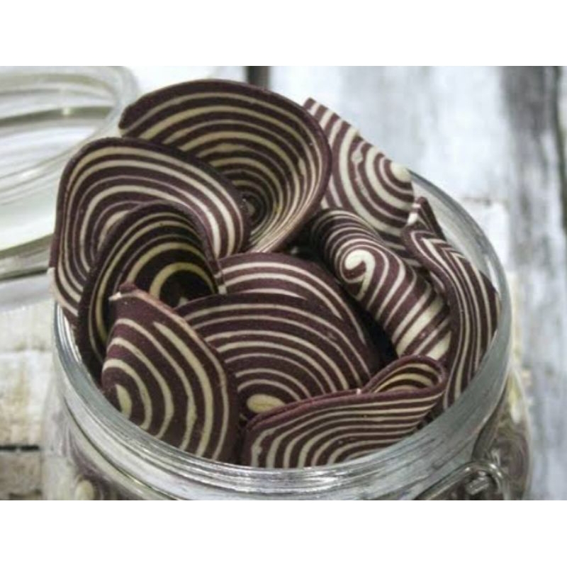 

kuping gajah 500gram #snacklebaran #snackkiloan #snackhajatan