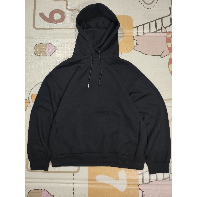 hoodie GU scuba hitam