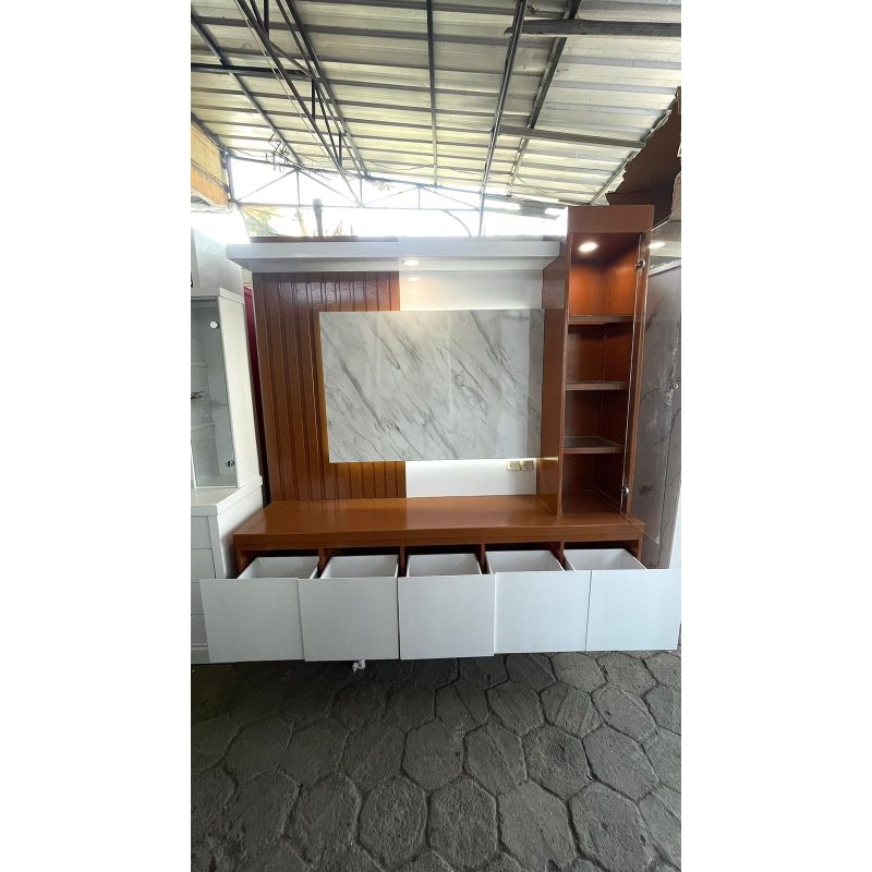 Backdrop TV / Wall PanelPanjang