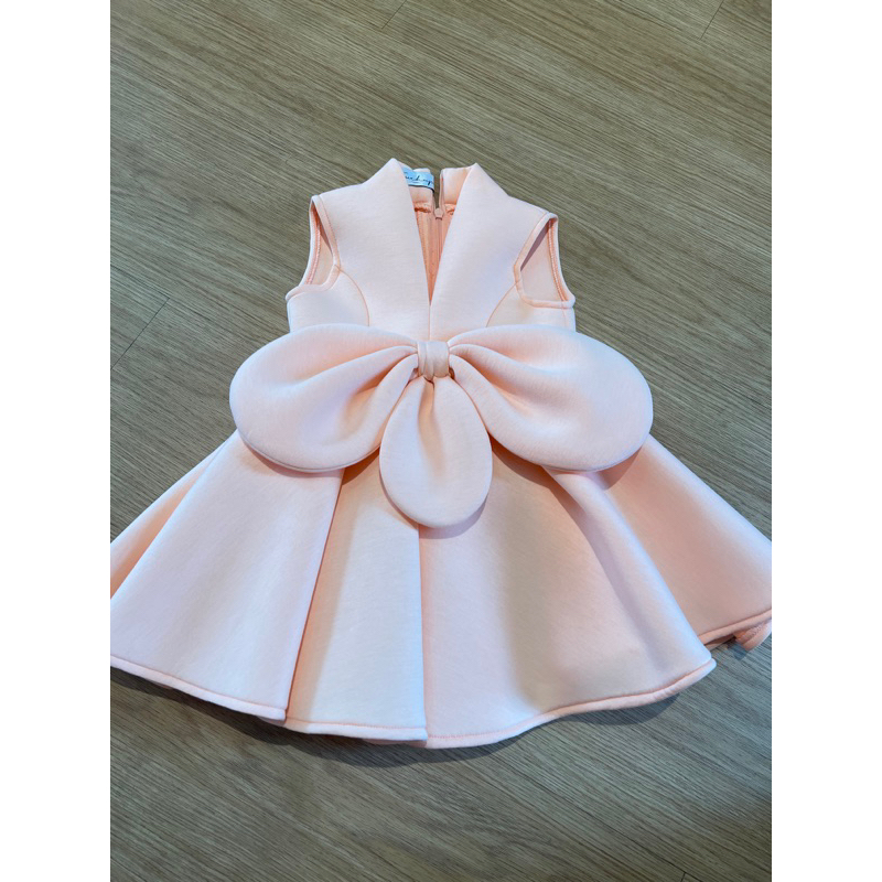 Touch Up Atelier Mini Arum Dress Warna Peach Size M untuk anak 2Tahun