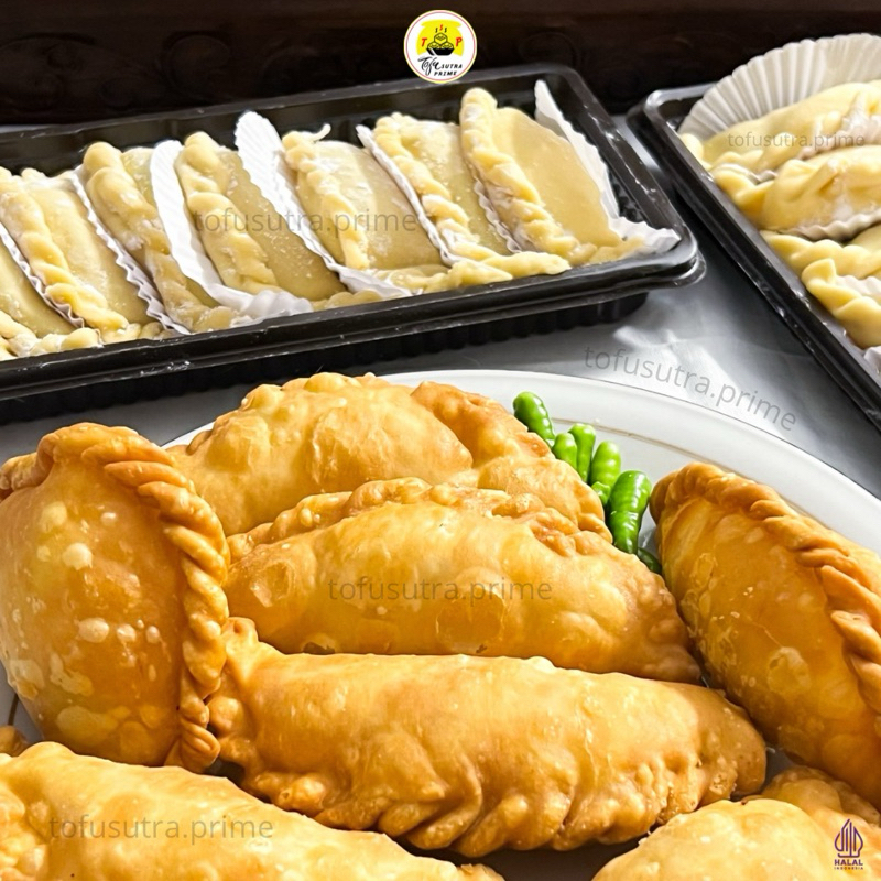 

Pastel Gendut Frozen isi Bihun,Ayam,Telur,Kentang,Wortel (10pcs) , Gurih , Renyah , Enak