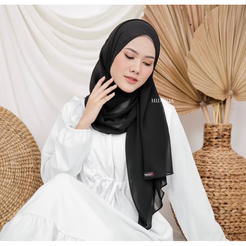 Pashmina Ceruty Babydoll by Hijabqa - Black (preloved)