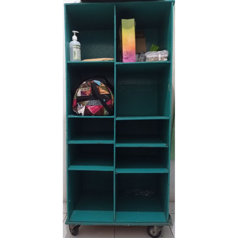 Preloved Rak Kayu Besar Serbaguna / Lemari Rak Buku / Rak Sembako / Rak Jualan /  Rak Laundry / Rak 