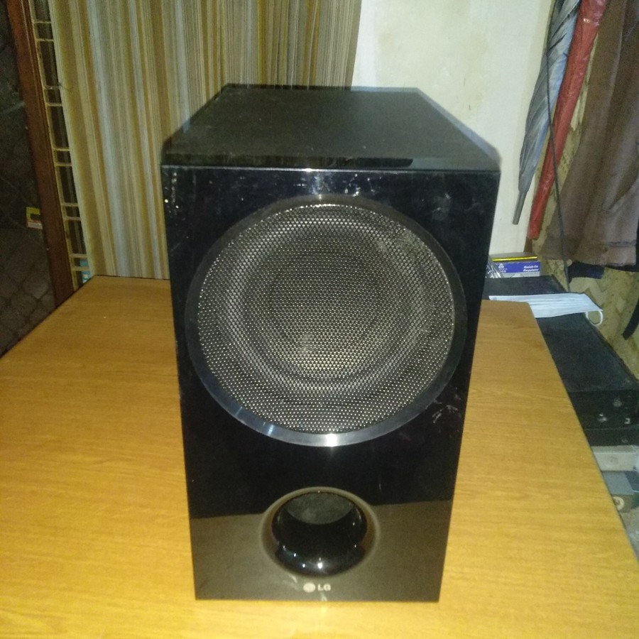 SUBWOOFER SPEAKER 6INCH PASIF 300WATT BASS BULAT