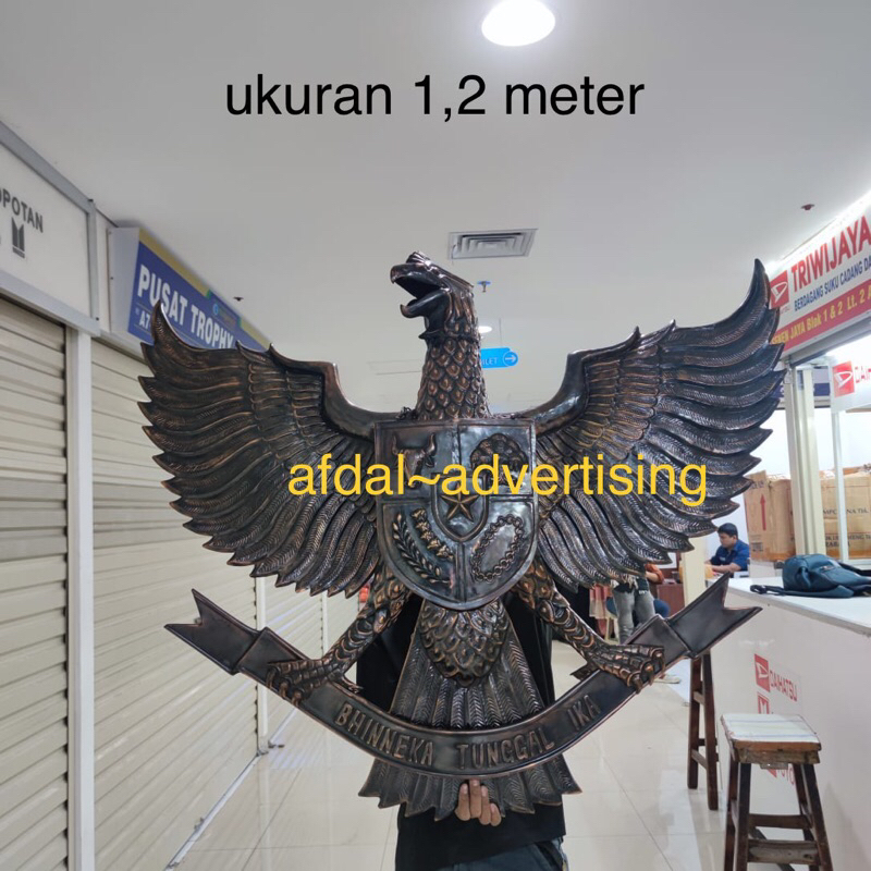 Panjang patung burung garuda pancasila kuningan perunggu ukuran 1,2 meter