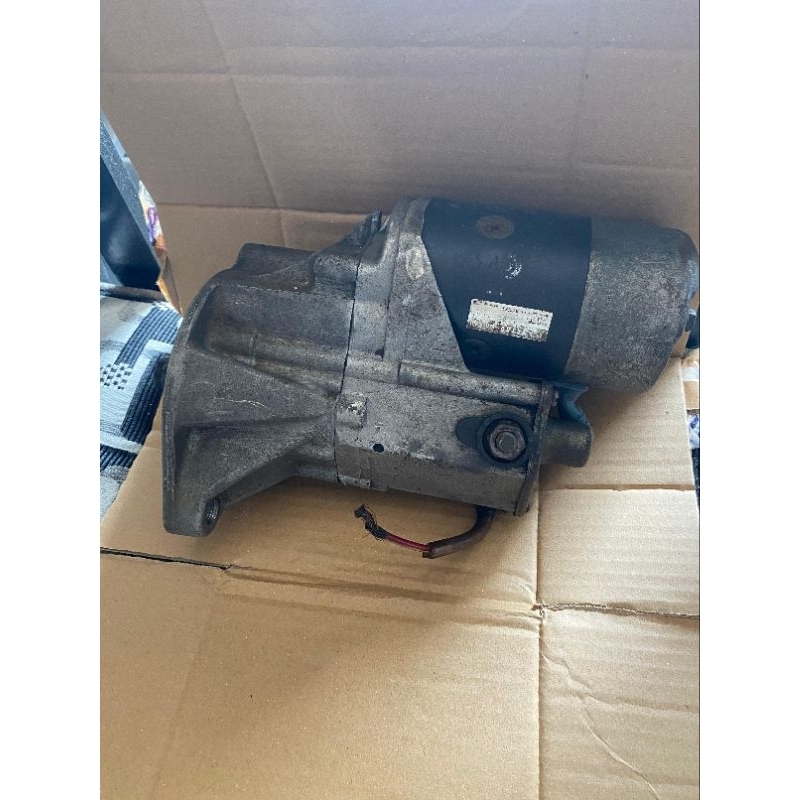 Dinamo Stater Hino Dutro 12V copotan original