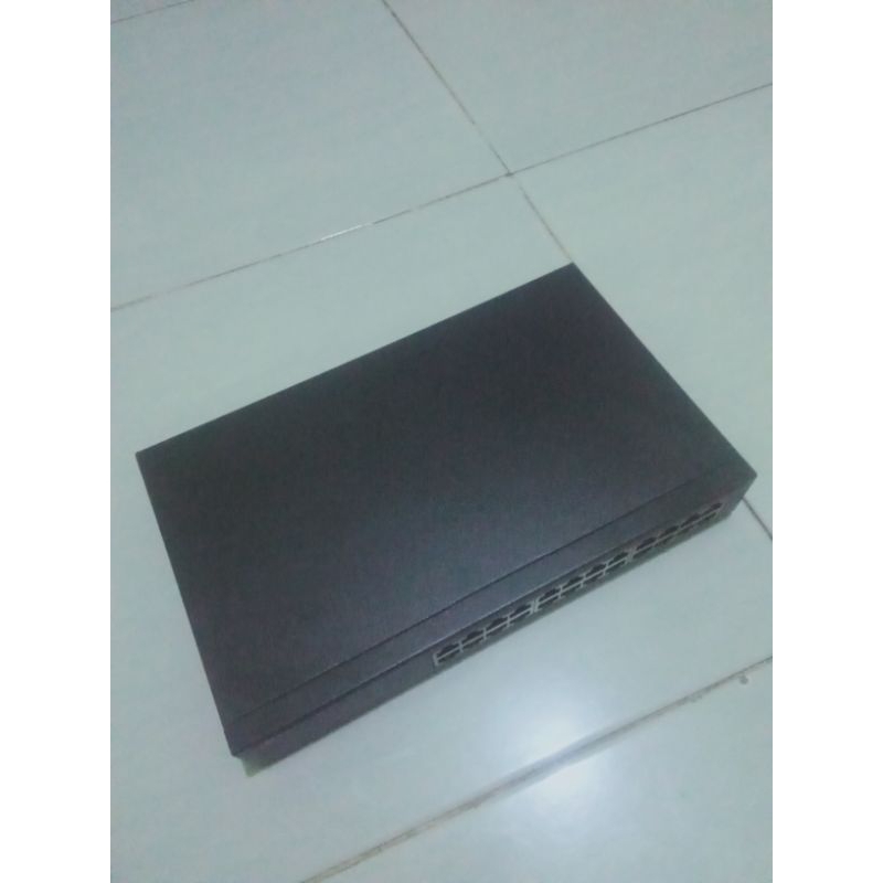 switch hub TP-LINK 24 port gigabit