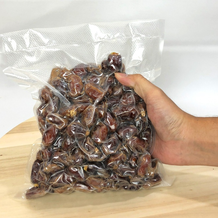 

KURMA KHALAS THERMO VACUM BAG 1KG / KURMA KHALAS PREMIUM / KHOLAS / OLEH OLEH HAJI
