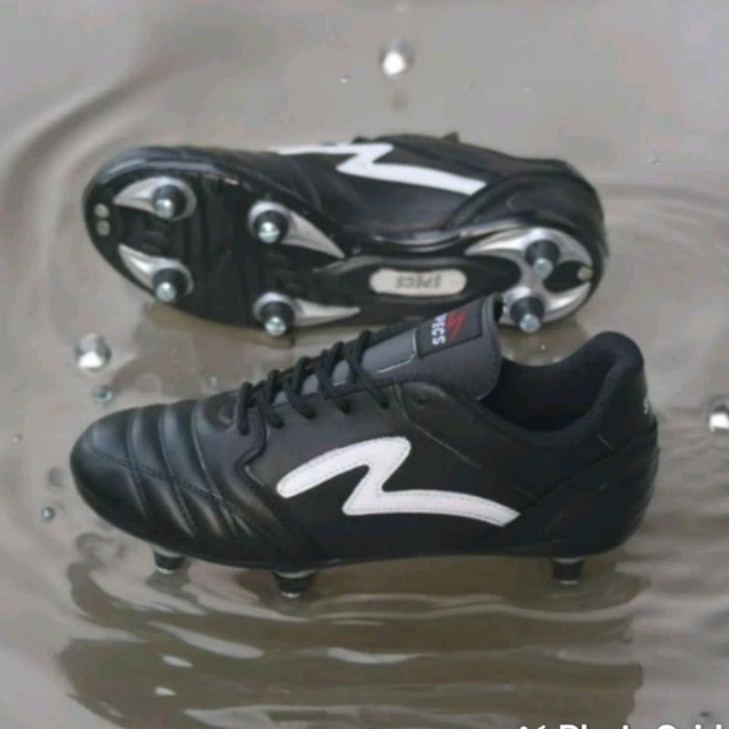 Sepatu bola kulit sapi asli specs pull besi outsol sudah dijahit keliling