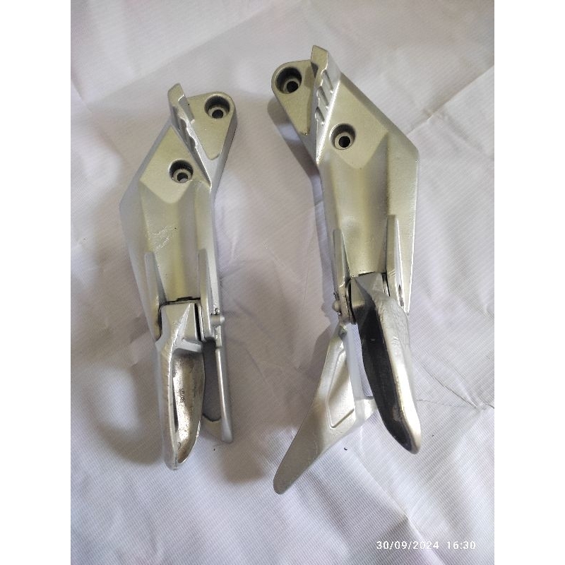 footstep belakang yamaha nouvo z atau footstep belakang nouvo z atau pijakan kaki nouvo z