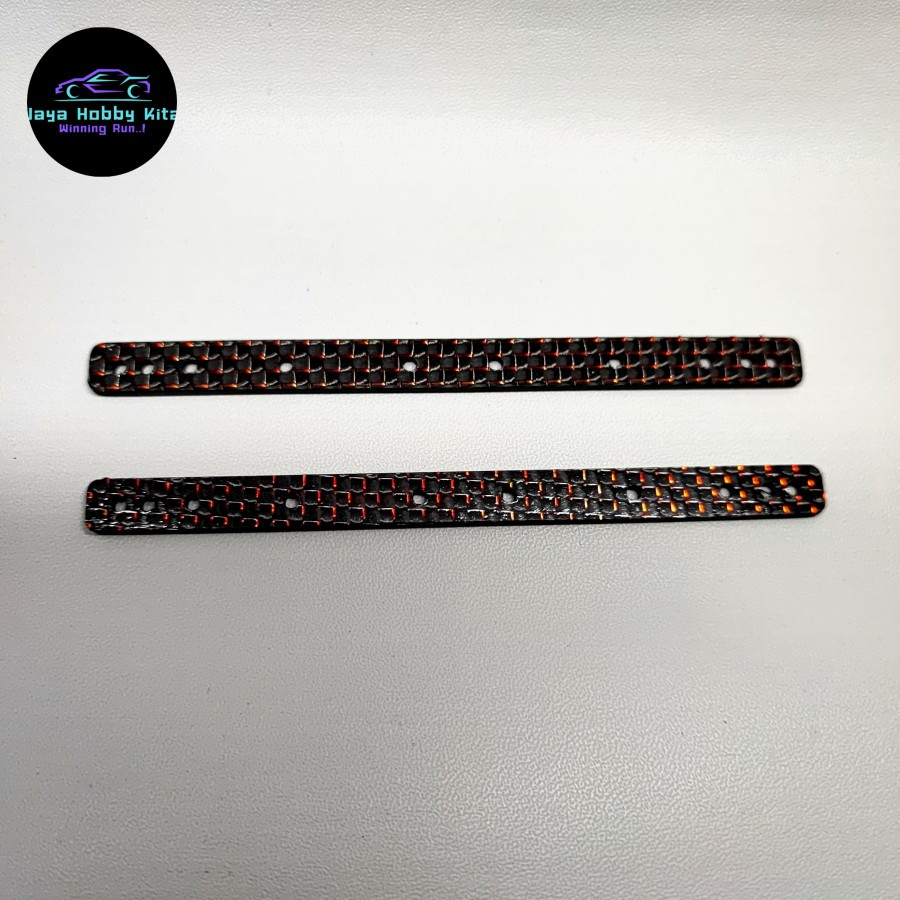 Rep Tamiya 95008 HG Carbon Stick Red Lame 2 mm