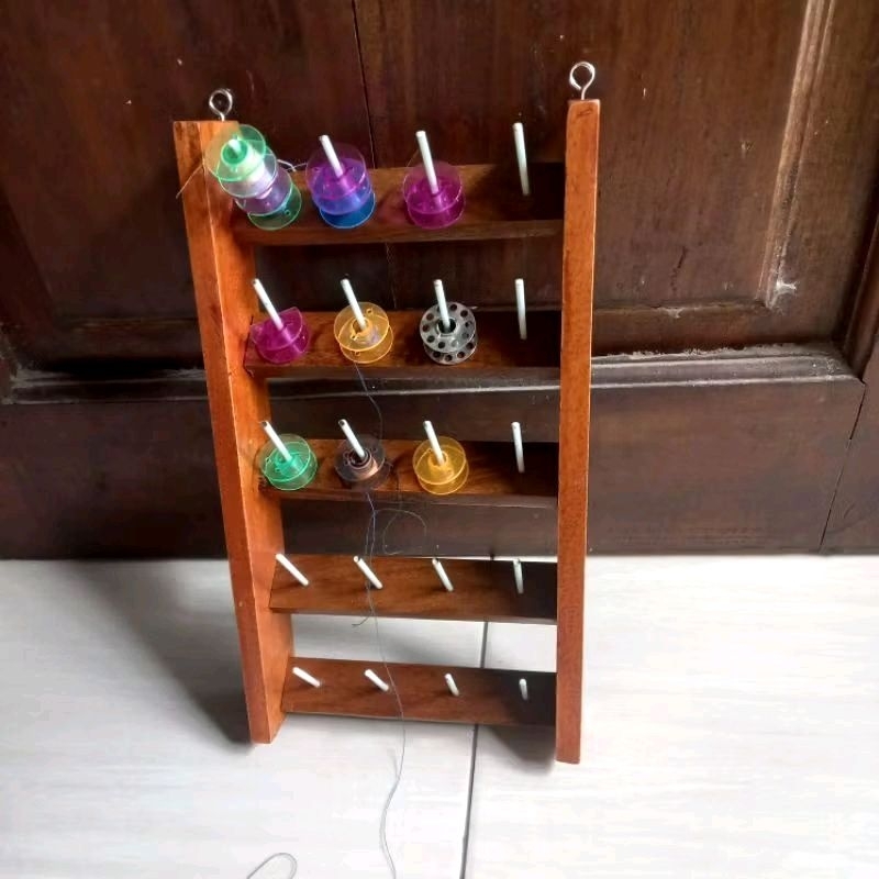 (TERMURAH) Tempat spul benang jahit isi20, rak spul benang jahit , rak cantik keperluan jahit kayu f