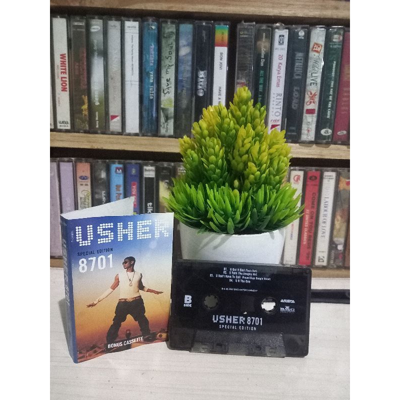 KASET USHER ALBUM 8701 SPESIAL EDITION