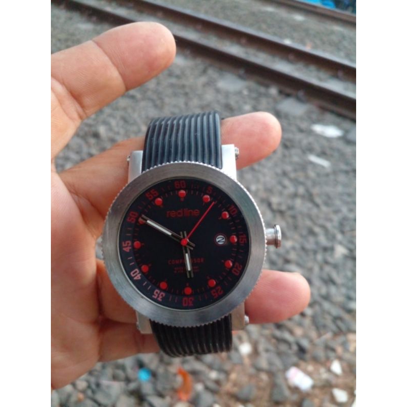 jam tangan red line Made in japan