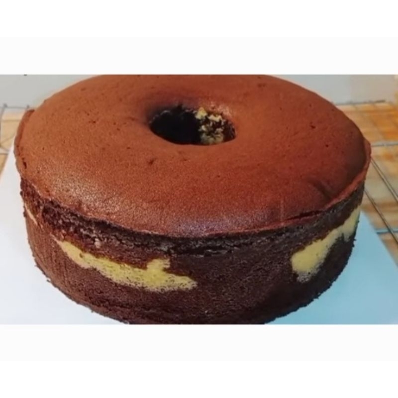 

MARMER CAKE COKLAT RASA KEJU 20X20 CEMILAN PARA SULTAN