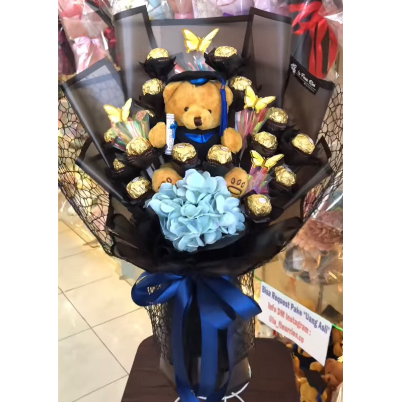 

Buket Wisuda Coklat Ferrero