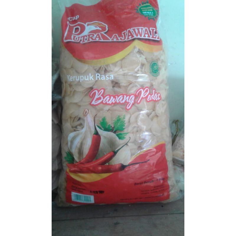 

krupuk mentah rasa bawang pedas