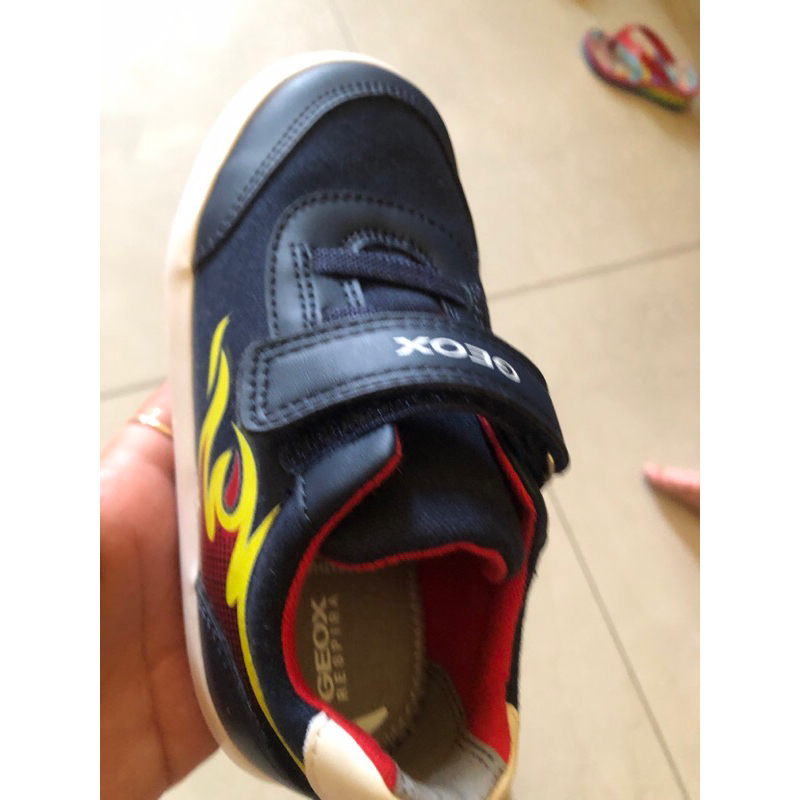 sepatu anak laki perempuan Geox