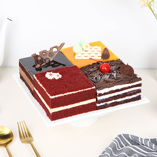 

DAPUR COKELAT - Four Delights B 20x20 | Kue Ulang Tahun