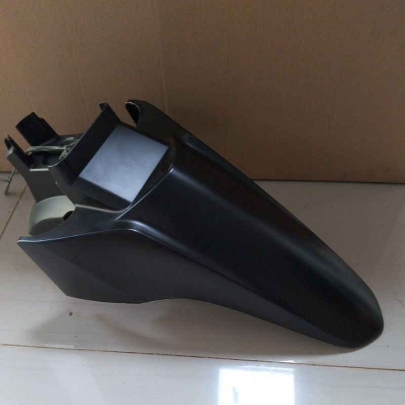 spakbor depan suzuki address