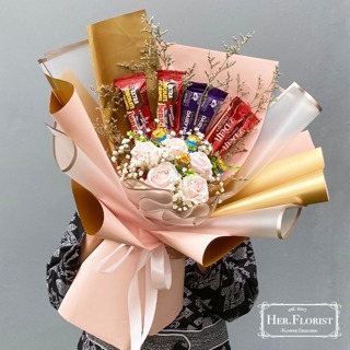 HER.FLORIST [SNACK] Buket Coklat Besar uk 50CM | Bucket Bunga Sabun, Dried Flowers & Chocolate
