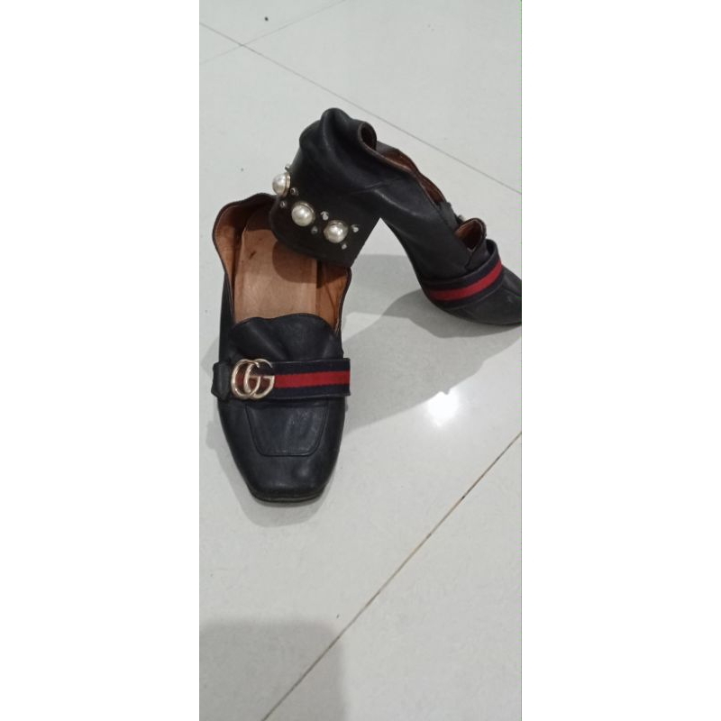 sepatu ala Gucci