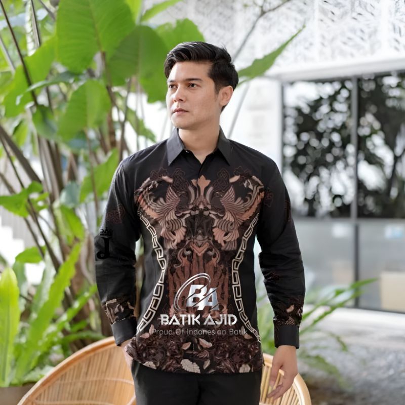 Batik Ajid Batik Pria Lengan Panjang Hitam Batik Pria Modern Motif Kluwung Ireng