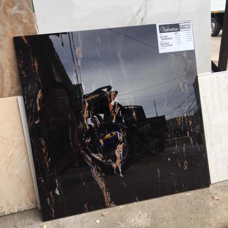 GRANIT 60x60 black aurora valentino gress