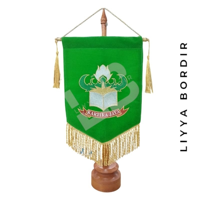 Vandel Meja Kartika Jaya • Pennant Banner+Tiang Kayu