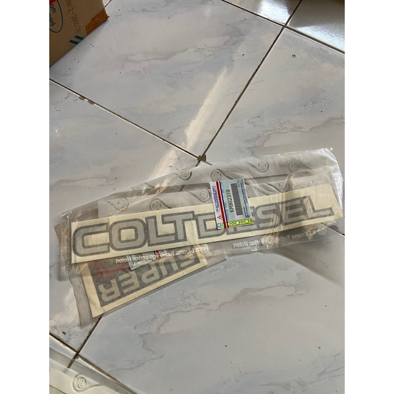 STIKER COLTDISEL MITSUBHSI CANTER ORIGINAL
