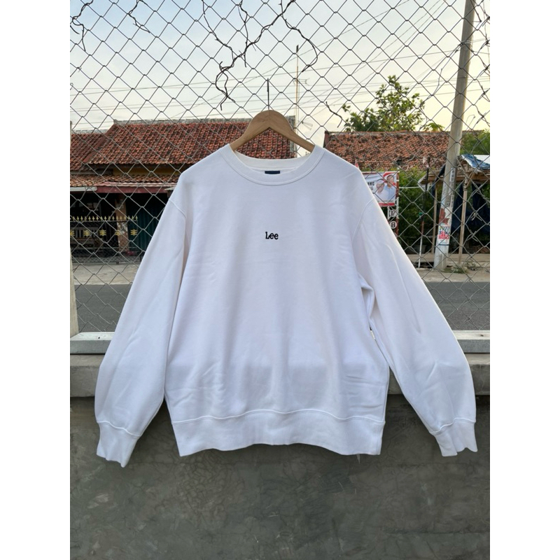 Lee crewneck shirt with center logo pure white bold ribb
