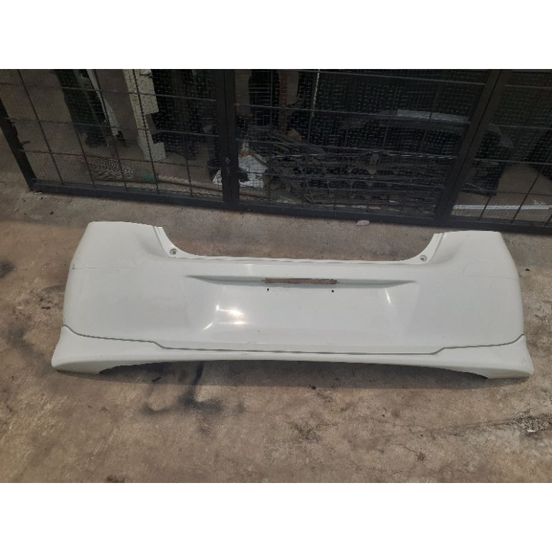 bemper belakang yaris 2009 2010 2011 plus bodykit original