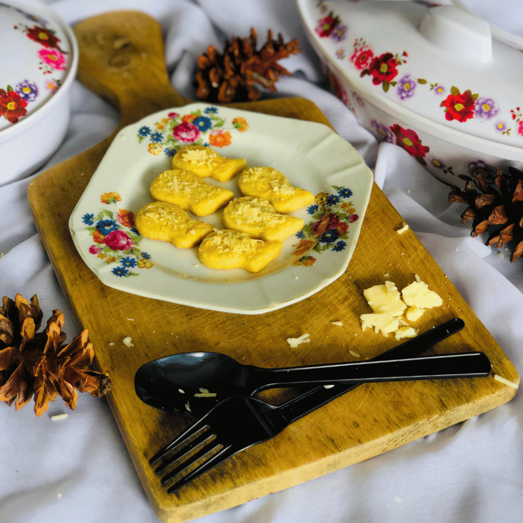 

Kue Keju Manis Bentuk Ikan 500Gram Kue Lebaran Kue Murah