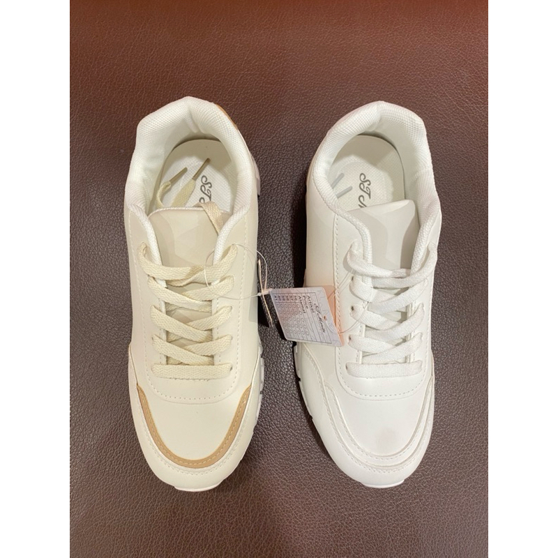 SNEAKERS WANITA ST.MORITZ BY MATAHARI (36-41)