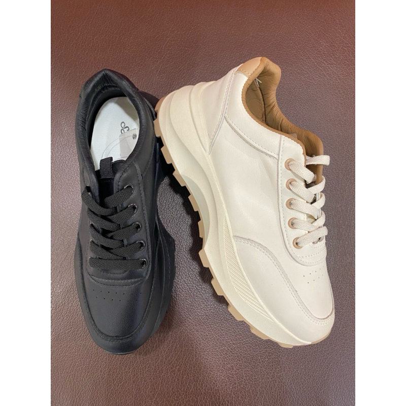 SNEAKERS WANITA ST.MORITZ BY MATAHARI (36-41)