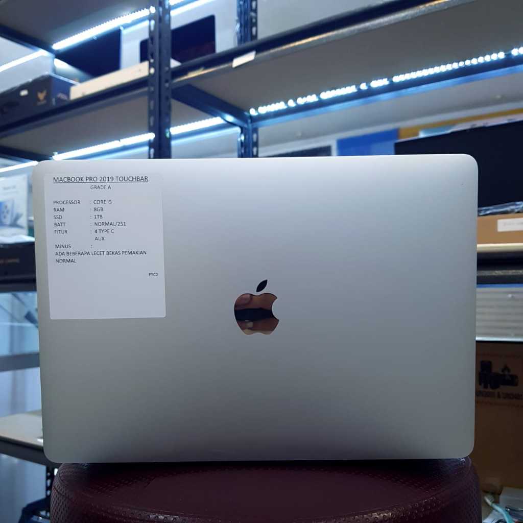 Macbook pro 2019 Touchbar 13 inchi 8/1TB Second Bekas