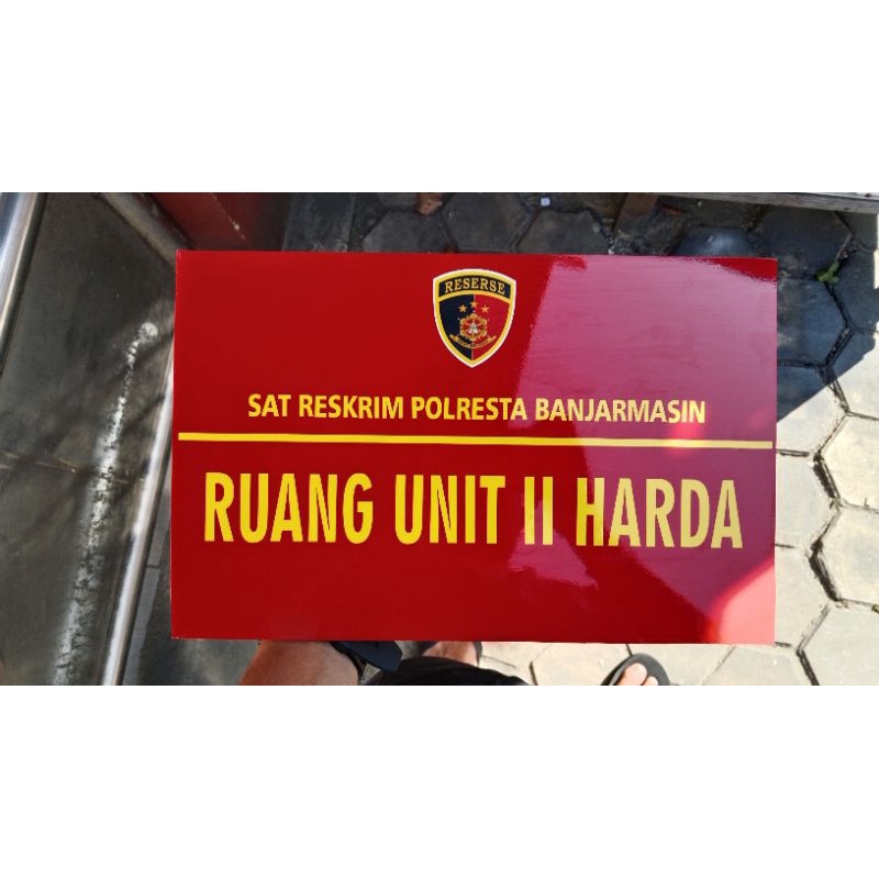 

papan nama