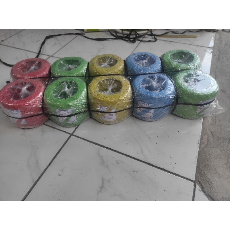 

Tali Rafia Tali plastik warna 1kg